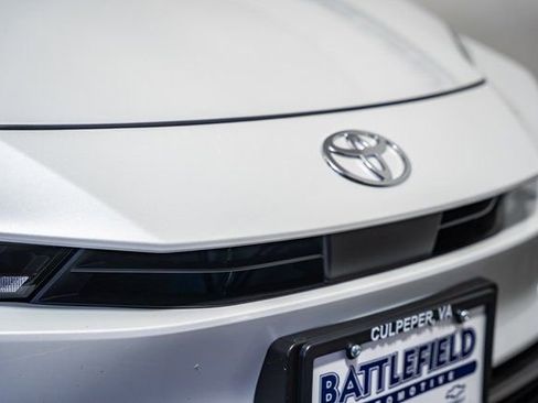 New 2026 Toyota Prius Plug-In Hybrid image 12