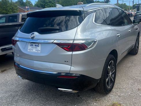 Used 2022 Buick Enclave Essence w/ Sport Touring Edition image 5