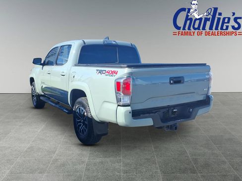 Used 2023 Toyota Tacoma TRD Sport w/ TRD Premium Sport Package AWD/4WD image 5