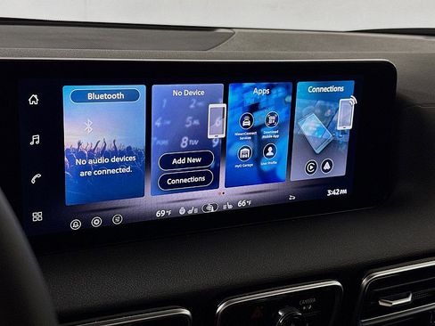 New 2026 Nissan Sentra SR w/ SR Premium Package FWD image 14