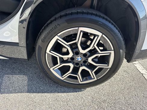 Certified 2025 BMW X1 xDrive28i w/ Technology Package image 11