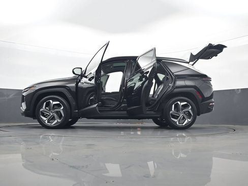 Certified 2024 Hyundai Tucson Limited AWD/4WD image 35