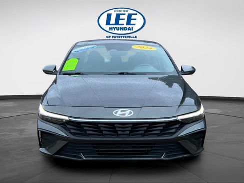 Certified 2024 Hyundai Elantra SEL image 2