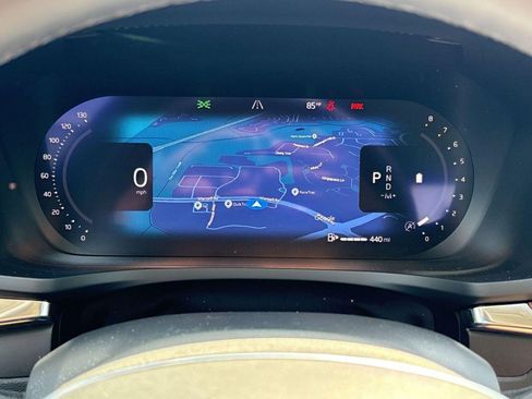 Certified 2025 Volvo S60 B5 Plus image 9