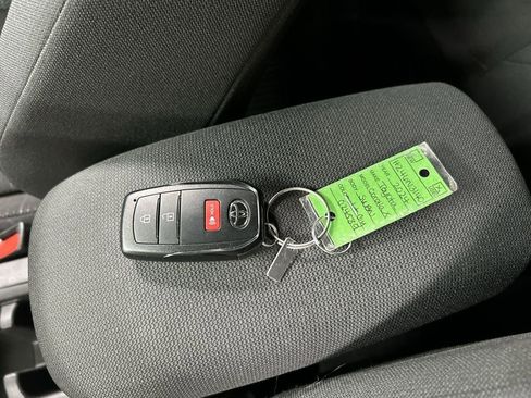 Used 2024 Toyota Corolla Cross AWD Hybrid w/ Moonroof Package image 12