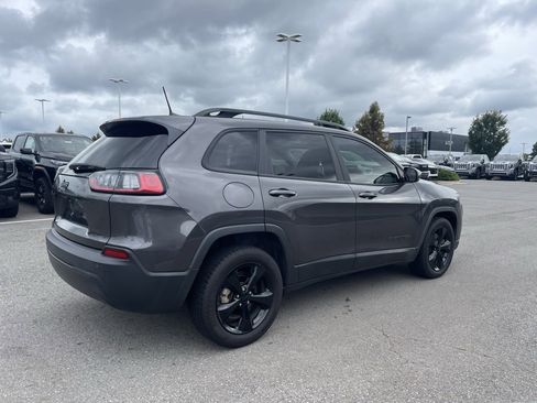 Used 2020 Jeep Cherokee Latitude Plus image 7