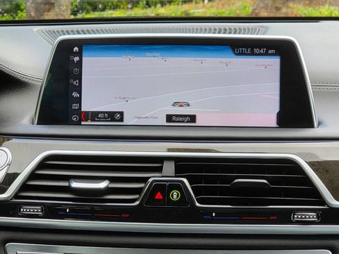 Used 2019 BMW 750i xDrive w/ Executive Package image 24