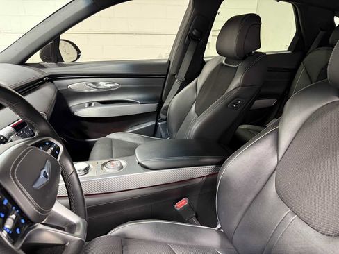 Used 2022 Genesis GV70 2.5T w/ Sport Prestige Package image 14