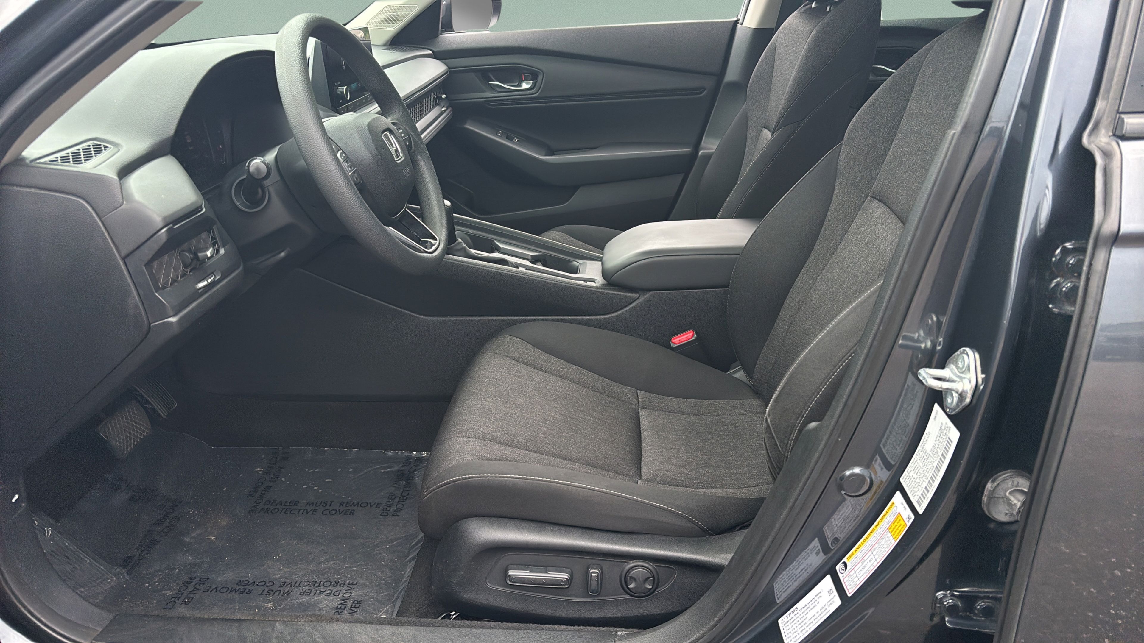 Used 2023 Honda Accord EX image 8
