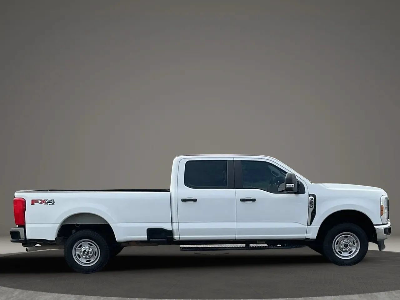 Used 2024 Ford F250 XL w/ FX4 Off-Road Package AWD/4WD image 6