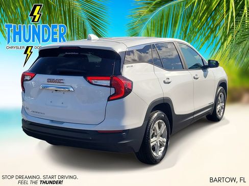 Used 2023 GMC Terrain SLE FWD image 4
