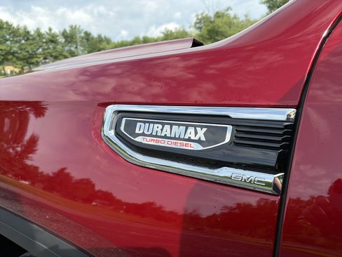 Used 2021 GMC Sierra 1500 SLT w/ SLT Premium Plus Package RWD image 9