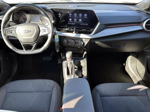 Certified 2024 Chevrolet Trax RS w/ Driver Confidence Package image 12