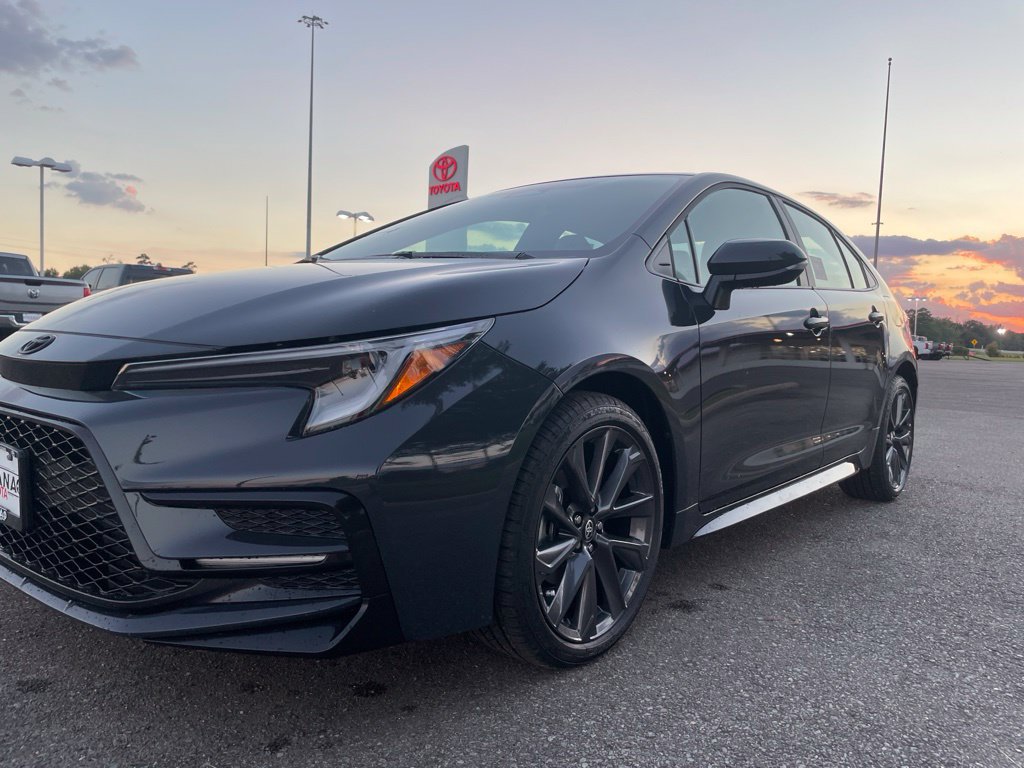 New 2027 Toyota Corolla SE FWD image 10