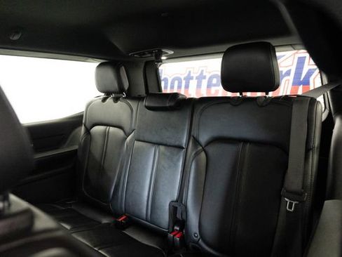 Used 2024 Jeep Wagoneer Series II AWD/4WD image 10