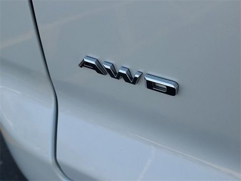 Certified 2023 Cadillac XT4 Premium Luxury w/ Cold Weather Package image 7