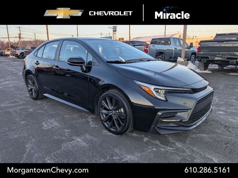 Used 2023 Toyota Corolla SE image 1