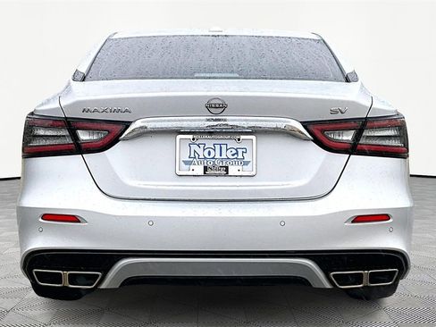 Used 2023 Nissan Maxima SV w/ Floor Mat Group image 4