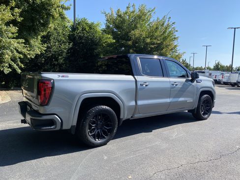 Used 2024 GMC Sierra 1500 Elevation w/ Preferred Package AWD/4WD image 9