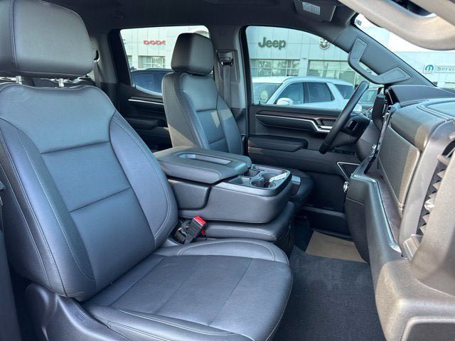 Used 2024 GMC Sierra 1500 SLT w/ LPO, GMC Protection Package AWD/4WD image 28