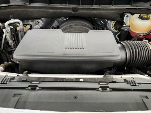 Used 2023 GMC Yukon SLT image 29