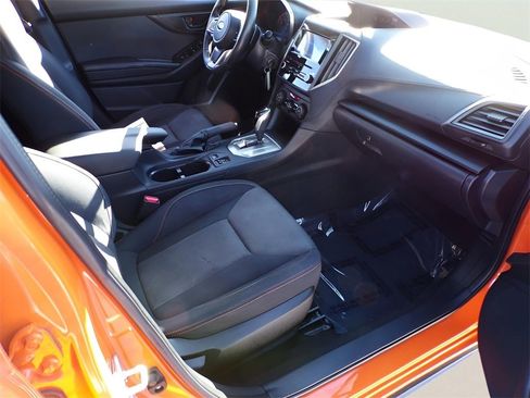 Used 2019 Subaru Crosstrek 2.0i Premium image 9