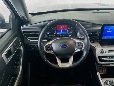 Used 2023 Ford Explorer XLT w/ Equipment Group 202A image 18