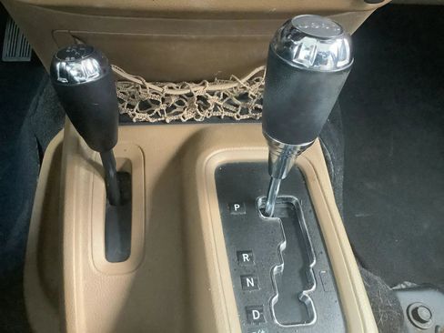 Used 2012 Jeep Wrangler Unlimited Sahara w/ Max Tow Pkg image 20