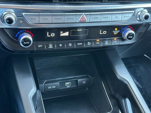 Used 2022 Kia Telluride LX AWD/4WD image 20