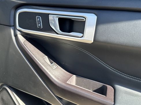 Used 2020 Ford Explorer XLT w/ Equipment Group 202A image 62