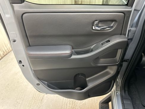 Certified 2025 Nissan Frontier PRO-4X w/ Pro Convenience Package AWD/4WD image 27