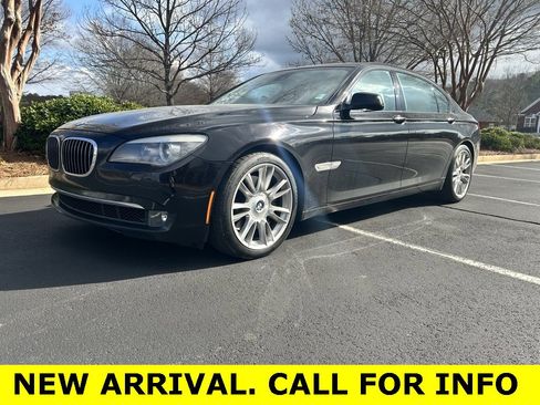 Used 2011 BMW 750Li w/ Luxury Rear Seating Pkg image 1
