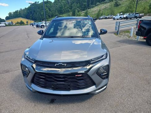Used 2023 Chevrolet TrailBlazer RS w/ Convenience Package AWD/4WD image 2