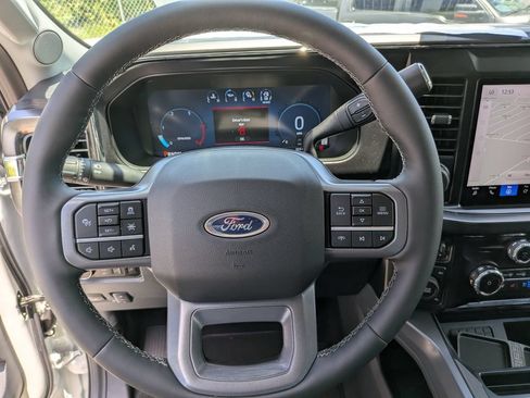 New 2026 Ford F250 Lariat w/ Black Appearance Package AWD/4WD image 41