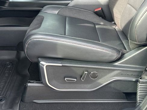 Used 2025 Ford F150 Raptor image 11