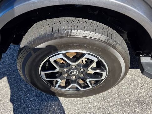 Used 2022 Ford Bronco Outer Banks image 16