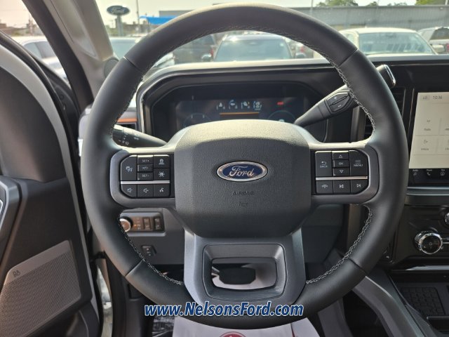 New 2026 Ford F250 Lariat w/ Black Appearance Package AWD/4WD image 13