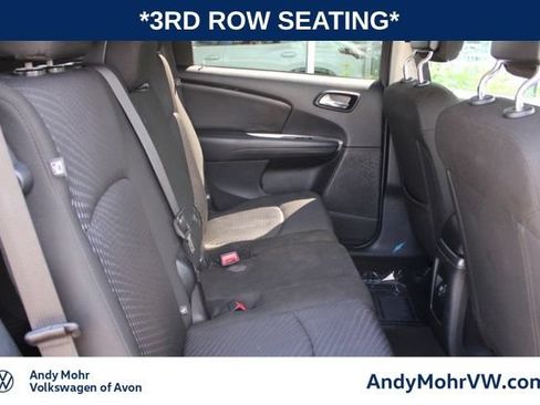 Used 2019 Dodge Journey SE FWD image 21
