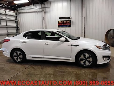 Used 2013 Kia Optima LX w/ Hybrid Convenience Pkg FWD image 2