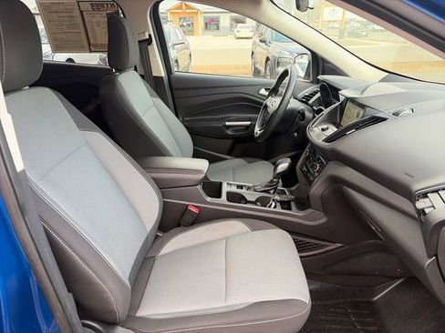 Used 2019 Ford Escape SE image 22