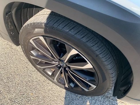 Certified 2025 MAZDA CX-50 AWD 2.5 Turbo w/ Premium Pkg image 9