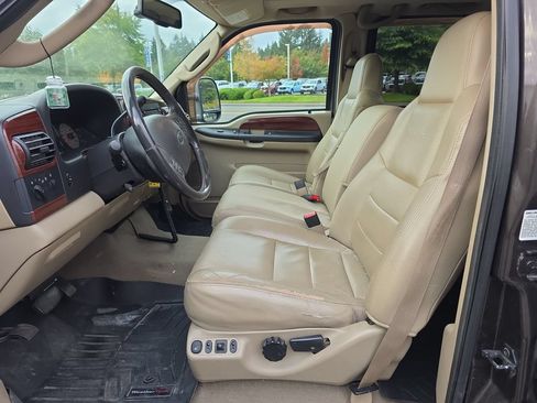Used 2006 Ford F350 Lariat AWD/4WD image 4