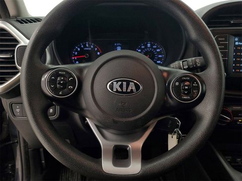 Used 2020 Kia Soul LX image 16
