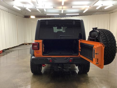 New 2026 Jeep Wrangler Unlimited Rubicon w/ Xtreme 35 Tire Package AWD/4WD image 7