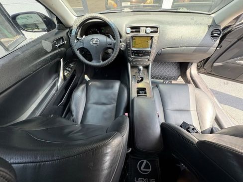 Used 2010 Lexus IS 250C image 18