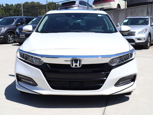 Used 2018 Honda Accord EX-L image 10