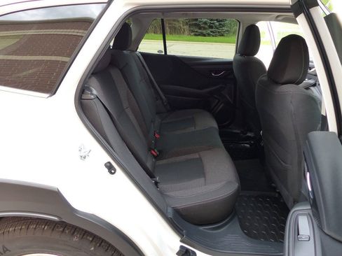 Used 2025 Subaru Outback Premium w/ Popular Package #1 AWD/4WD image 44