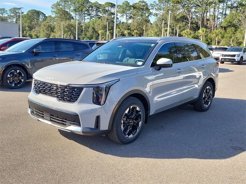 New 2026 Kia Sorento S image 3