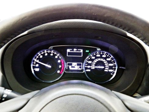Used 2017 Subaru Forester 2.5i Touring AWD/4WD image 16