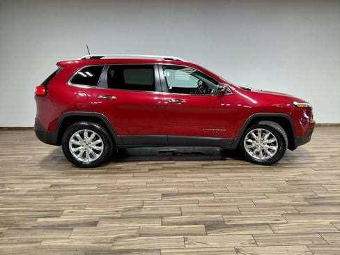 Certified 2016 Jeep Cherokee Limited w/ Luxury Group AWD/4WD image 26